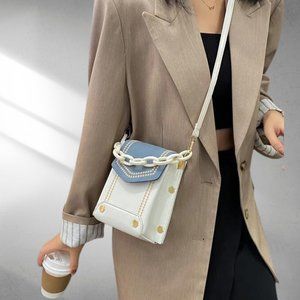 Mini square bag with embroidered design with flap (NEW)